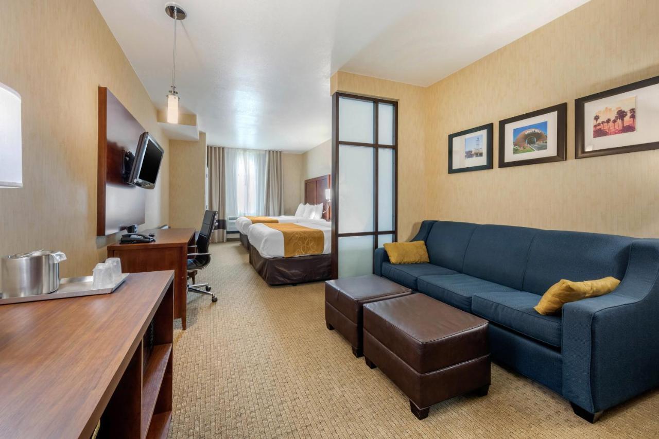 Comfort Suites Near City Of Industry - Los Angeles La Puente Εξωτερικό φωτογραφία